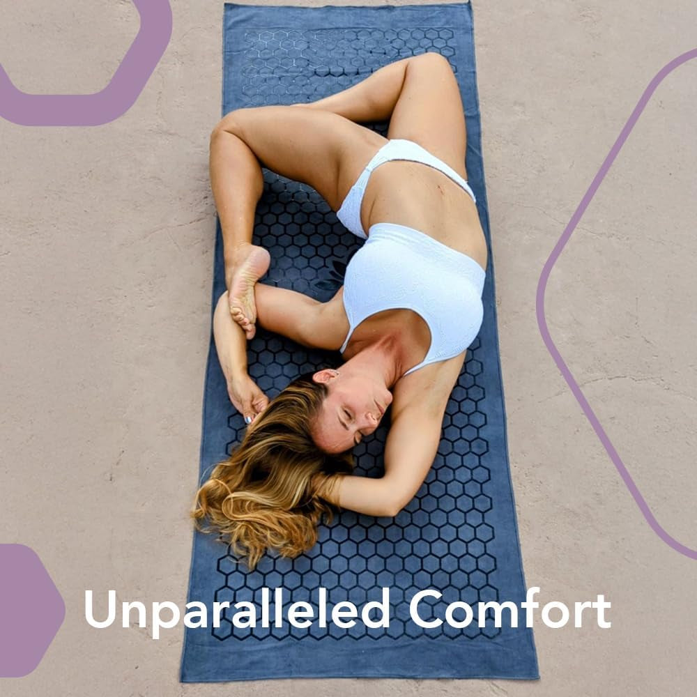 Hot Yoga Mat Towel – Non-Slip Grip for Hot Yoga, Sweat Absorbent, Honeycomb Silicone Grip, Stays Flat – Ideal for Pilates, Travel, Washable & Lightweight - Dark Blue
