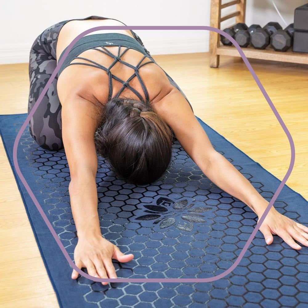 Hot Yoga Mat Towel – Non-Slip Grip for Hot Yoga, Sweat Absorbent, Honeycomb Silicone Grip, Stays Flat – Ideal for Pilates, Travel, Washable & Lightweight - Dark Blue